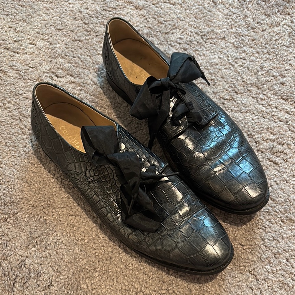 Cole Haan Crocodile print leather loafers